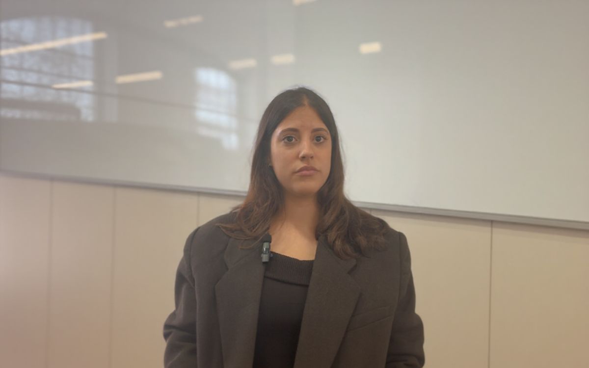 Cristina Rosillo és psicòloga general sanitària especialitzada en gestió emocional, addiccions i dol