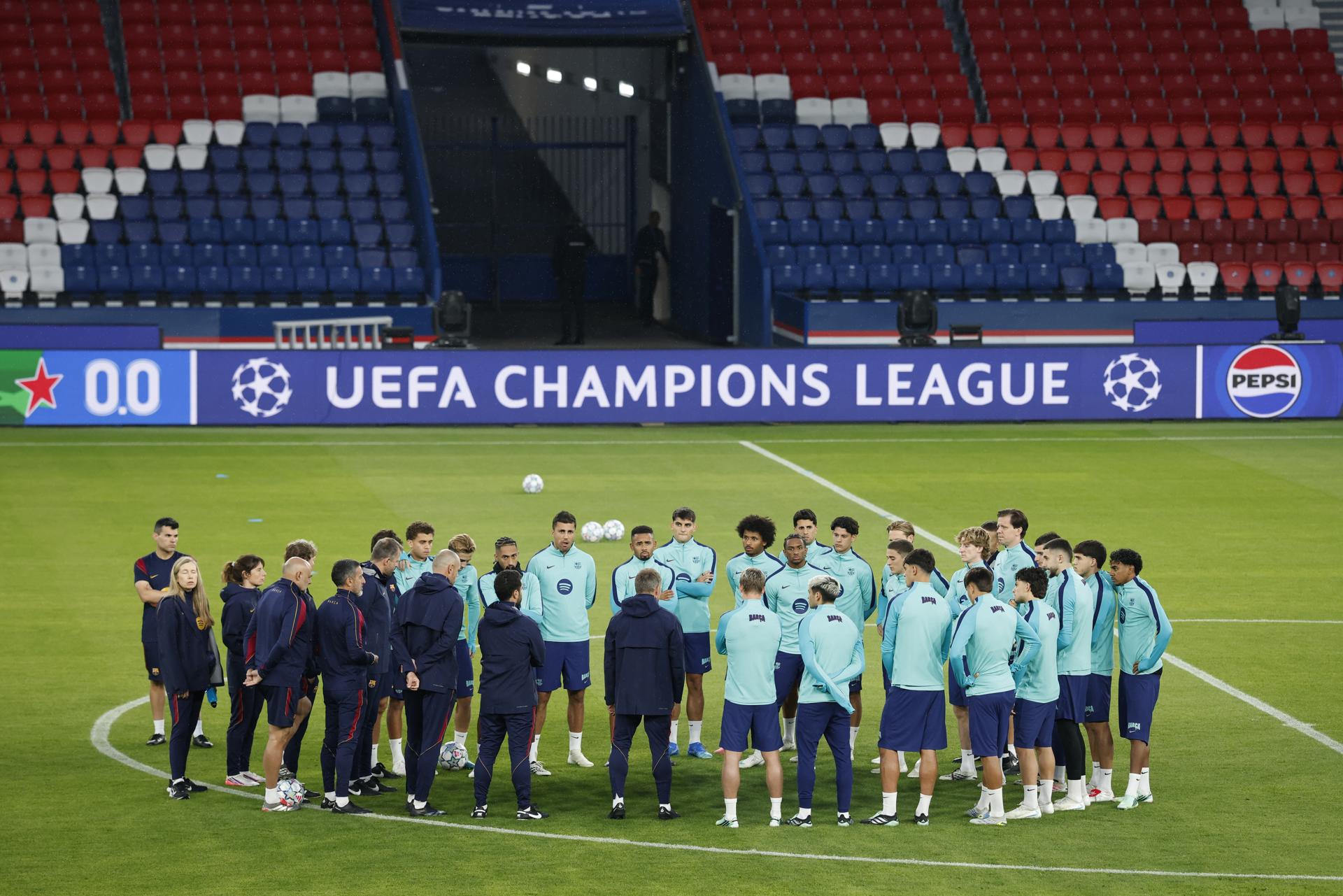 Sessió d'entrenament del Barça a París, aquest dilluns Sessió d'entrenament del Barça a París, aquest dilluns