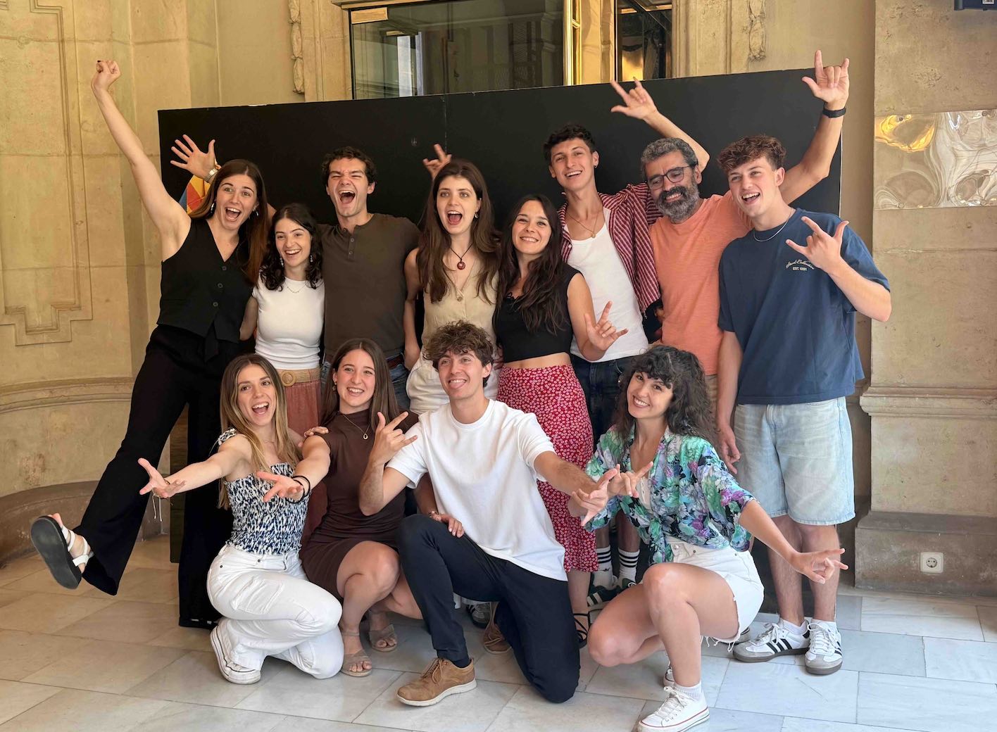 Els intèrprets del musical de LA BARCA, a la presentació al Teatre Coliseum de Barcelona (Aina Piñeiro) Els intèrprets del musical de LA BARCA, a la presentació al Teatre Coliseum de Barcelona (Aina Piñeiro)