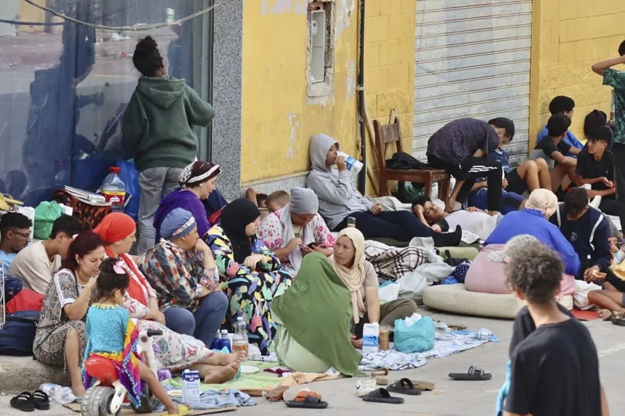 Immigrants marroquins als carrers de Ceuta