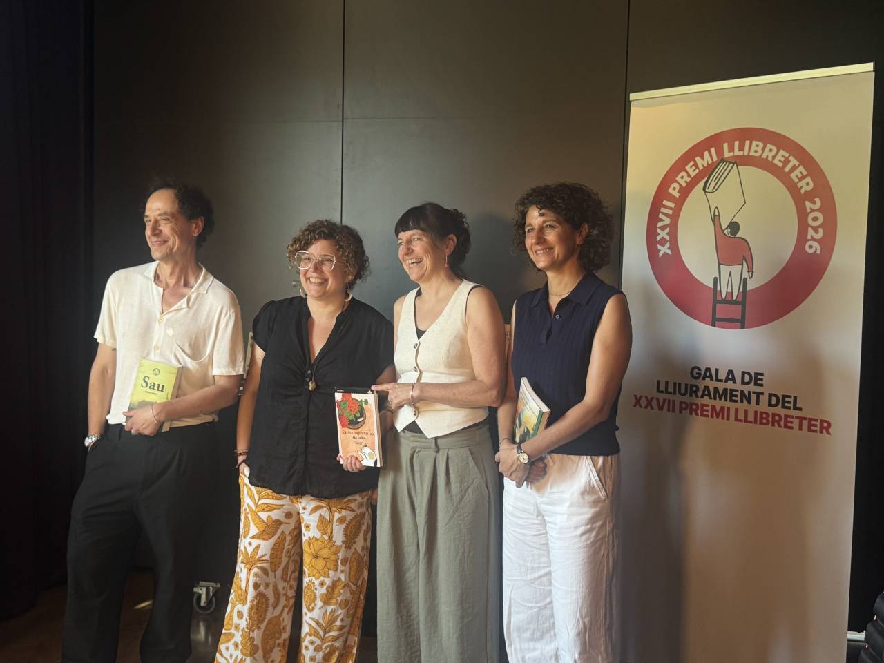 Ferran Garcia, Tina Vallès, Mercè Galí i Marina Garcés amb les seves obres Ferran Garcia, Tina Vallès, Mercè Galí i Marina Garcés amb les seves obres