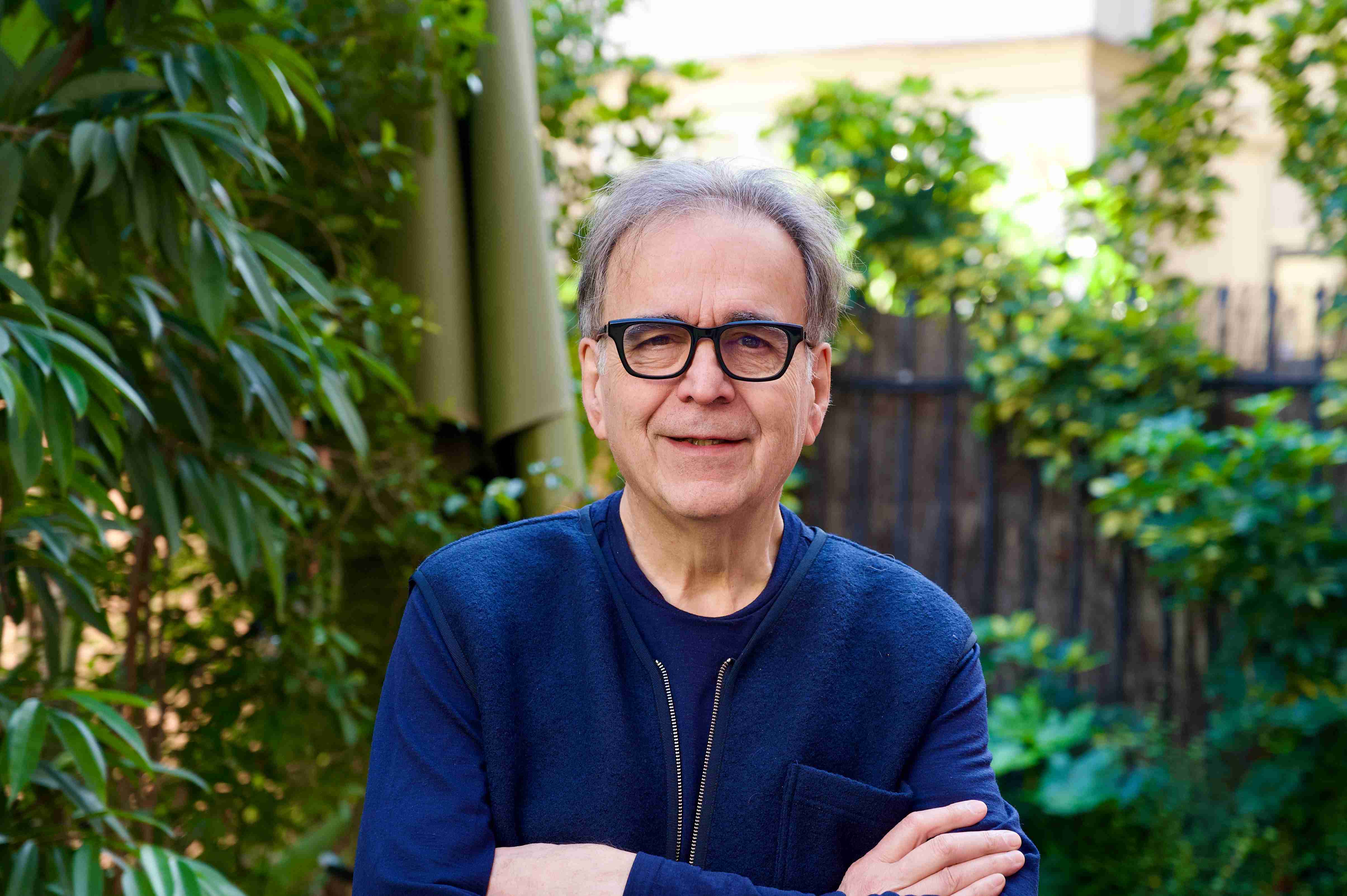 Joan Subirats, a les oficines de l'editorial Anagrama.