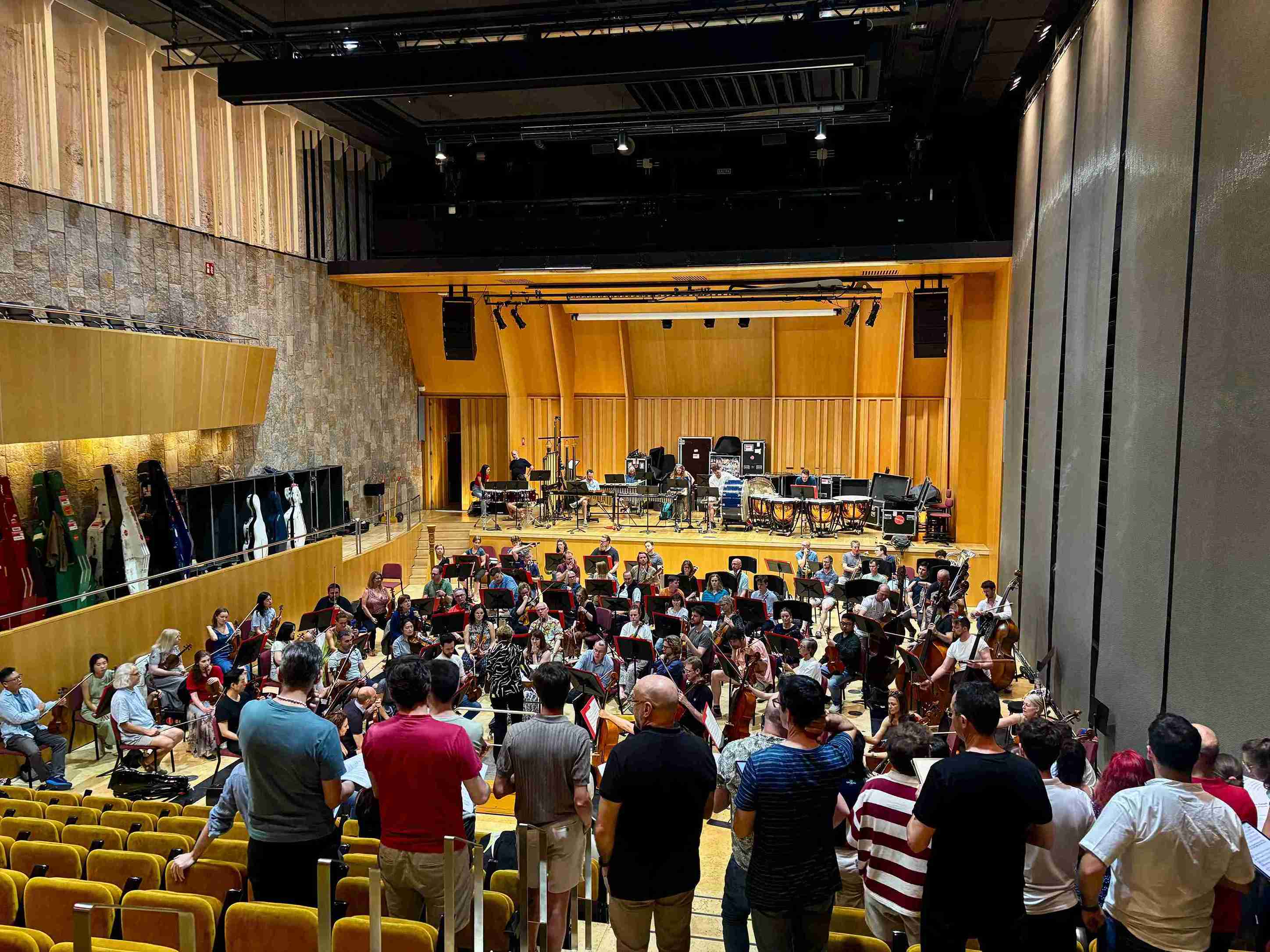 La London Philharmonia Orchestra, assajant aquest dilluns al Palau de la Música La London Philharmonia Orchestra, assajant aquest dilluns al Palau de la Música