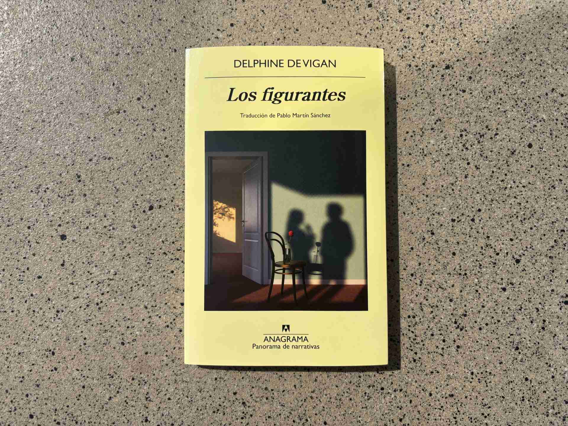 Portada d''Els figurants', de Delphine de Vigan, amb la traducció de Pablo Martín Sánchez (Anagrama)
