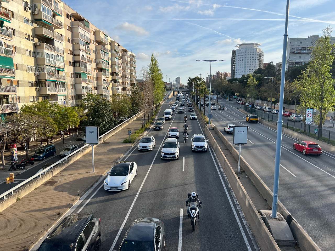 Trànsit fluïd al pas de la ronda de Dalt per Montbau