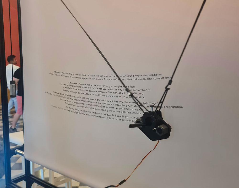 Una de les exposicions interactives disponibles a Sónar+D. El mecanisme esbrina el teu futur pròxim. Una de les exposicions interactives disponibles a Sónar+D. El mecanisme esbrina el teu futur pròxim.