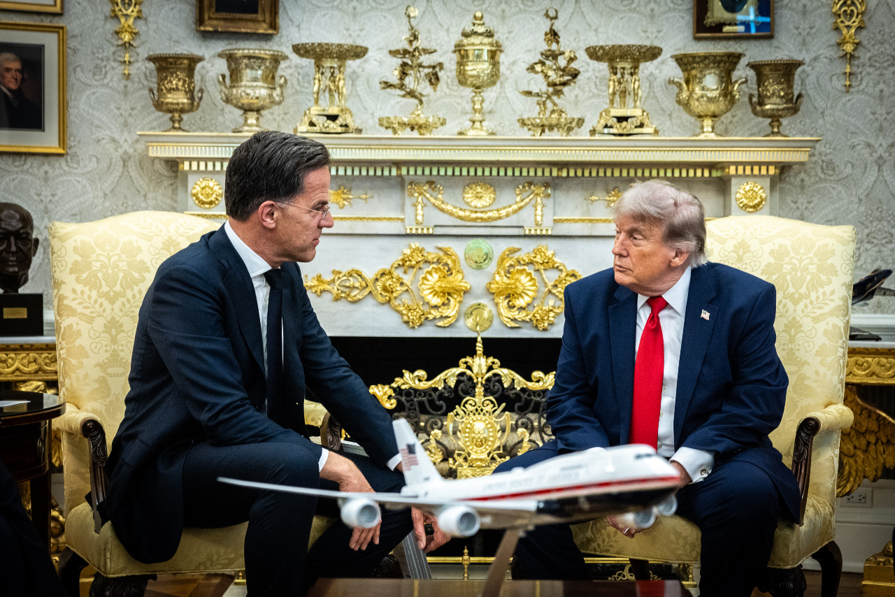 El secretari general de l'OTAN, Mark Rutte, i el president dels Estats Units, Donald Trump, durant una reunió al despatx Oval, a Washington El secretari general de l'OTAN, Mark Rutte, i el president dels Estats Units, Donald Trump, durant una reunió al despatx Oval, a Washington
