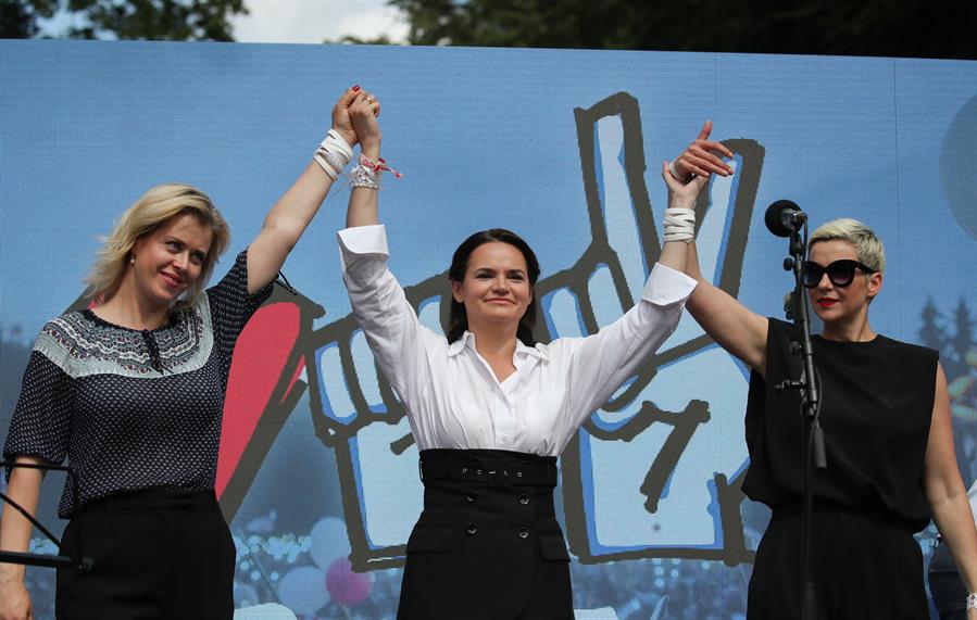 Maria Kolésnikova, Svetlana Tijanóvskaya i Veronika Tsepkalo