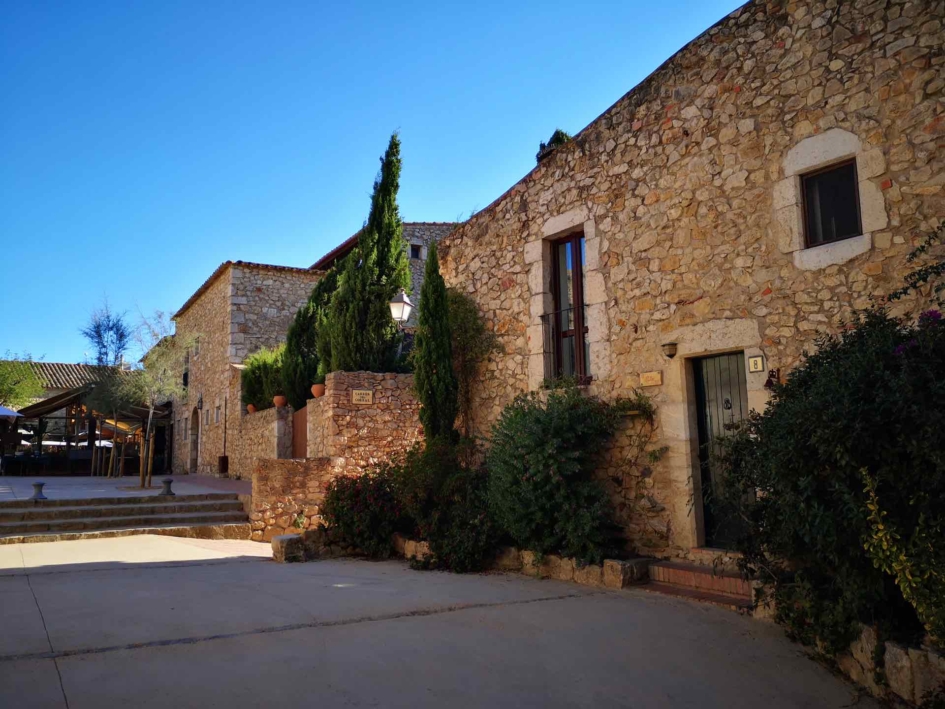 Plaça Major Sant Martí d'Empúries