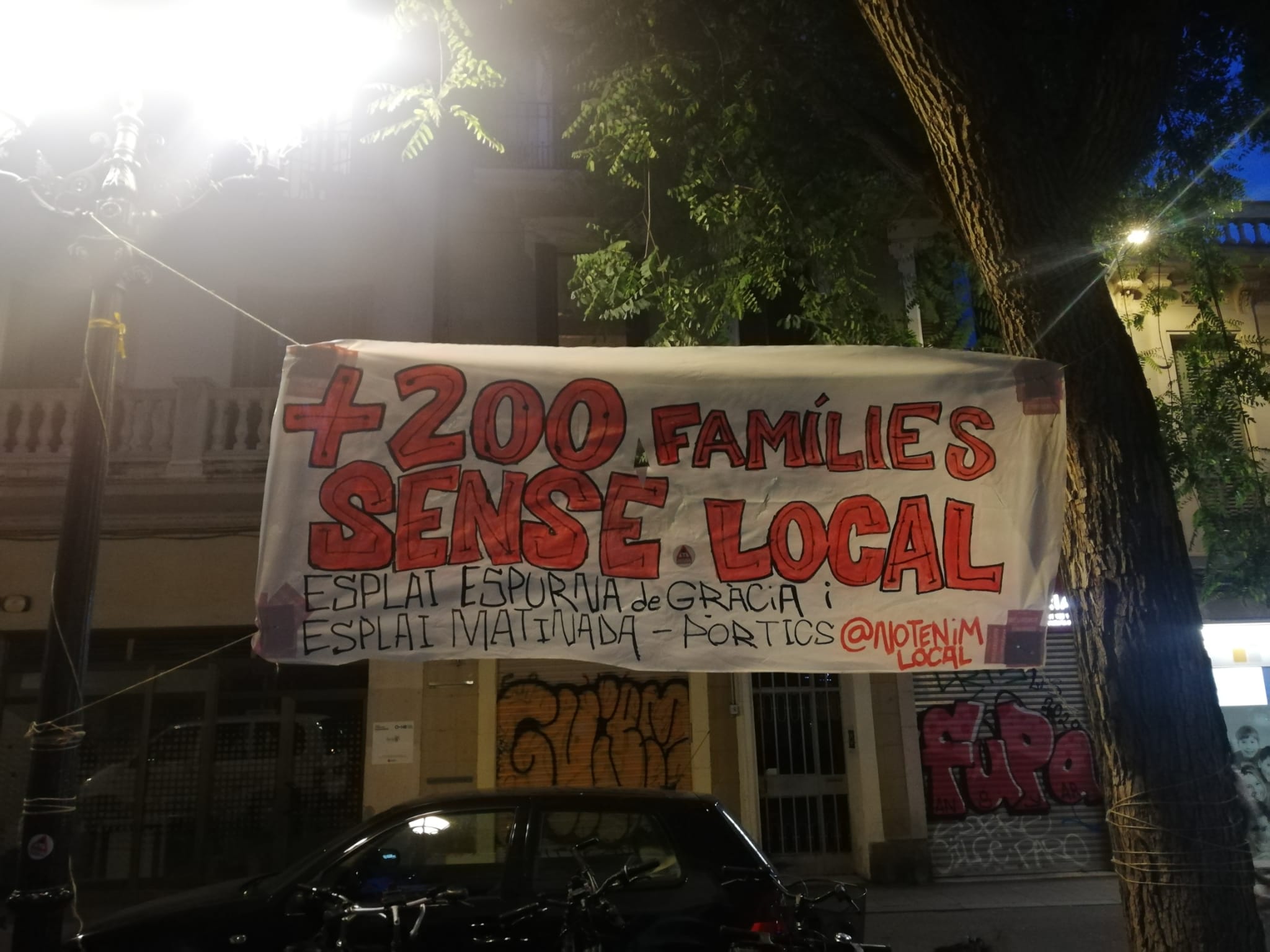 Els esplais Matinada-Pòrtics i l'Espurna de Gràcia s'han quedat sense local: aprofundim en aquesta problemàtica que cada vegada afecta més entitats de lleure barcelonines