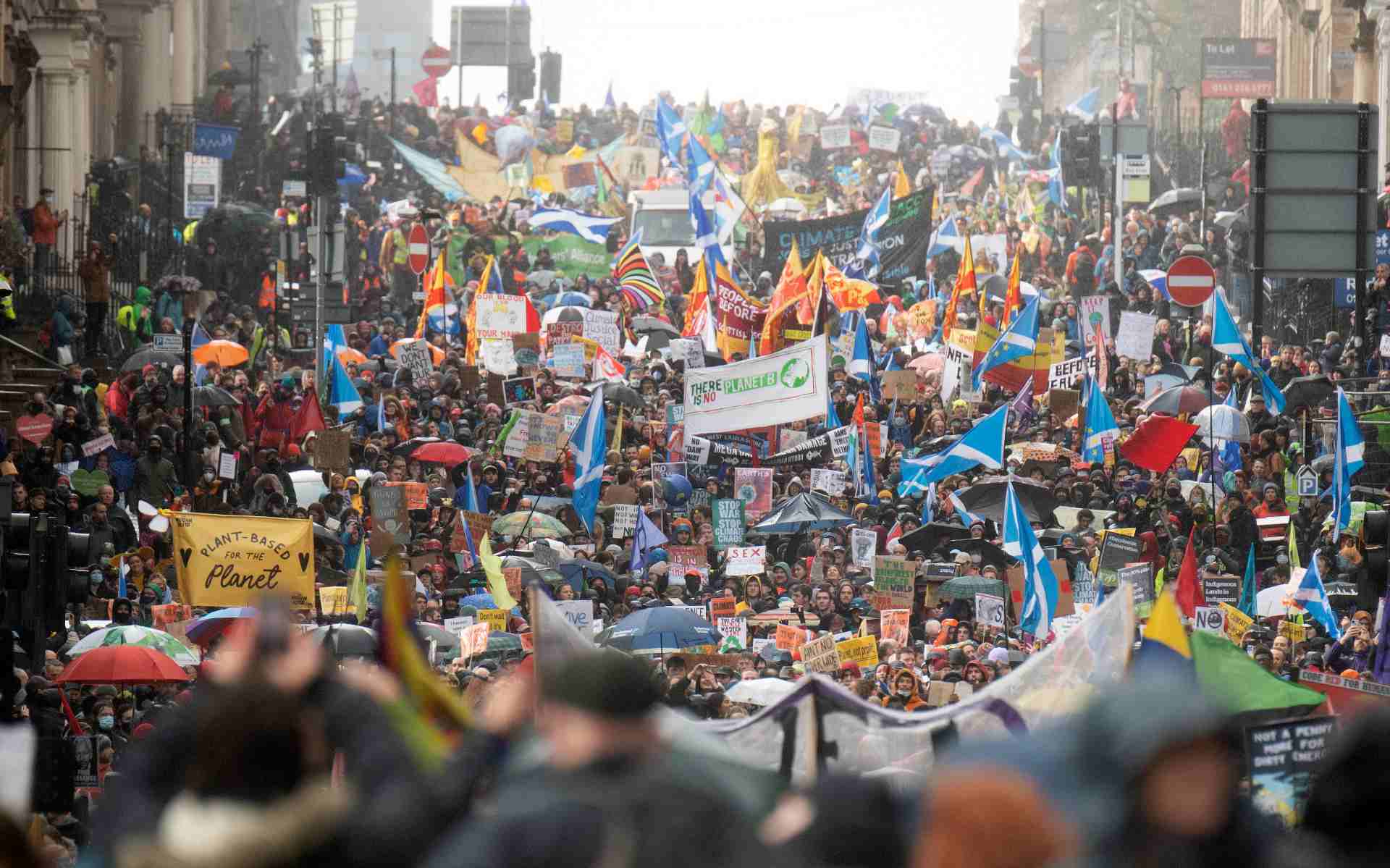 Pla general d'una protesta climàtica a Glasgow, el 6 de novembre del 2021 / ACN