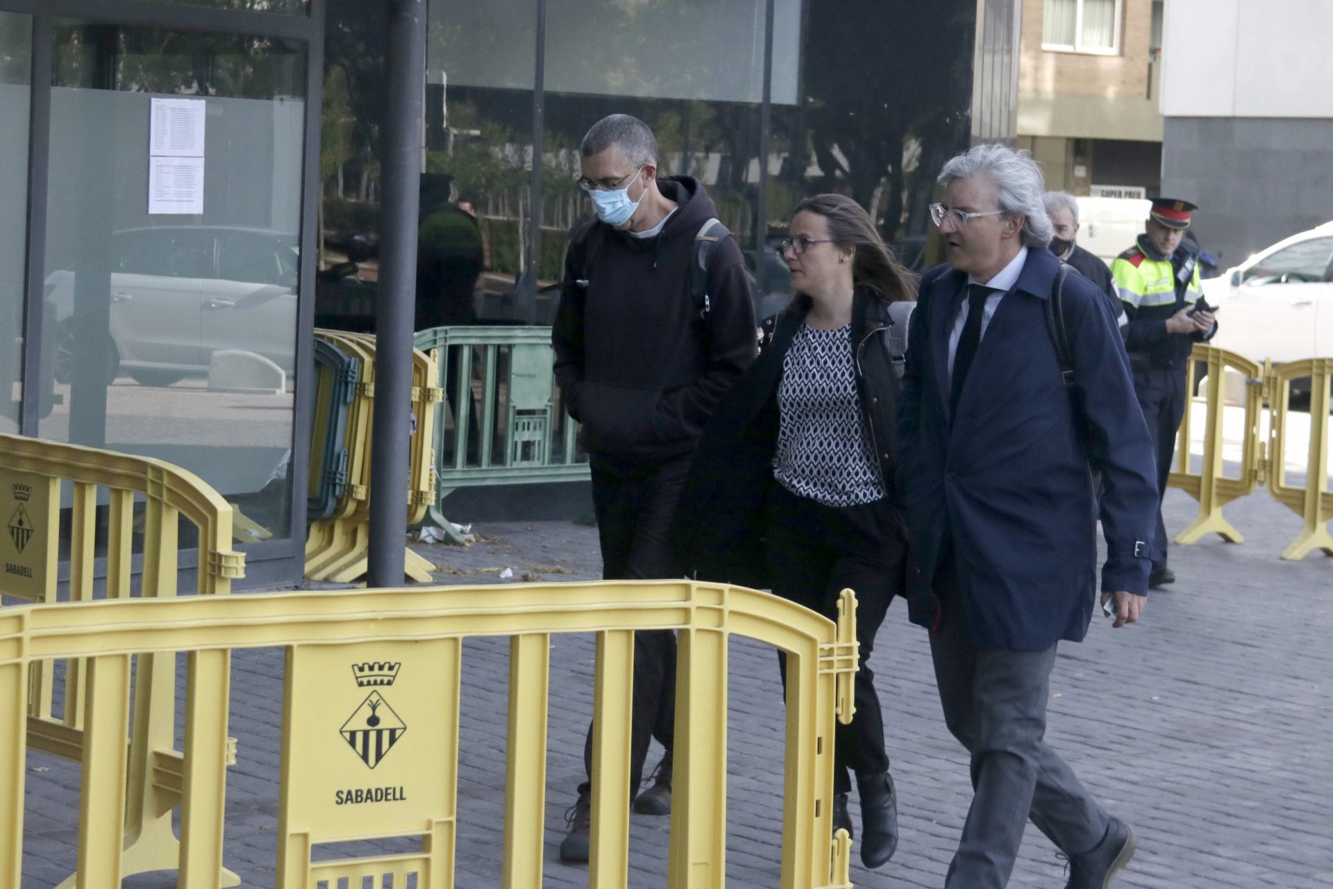 El magistrat retira el passaport a Xavi Jiménez i l’obliga a comparèixer mensualment al jutjat