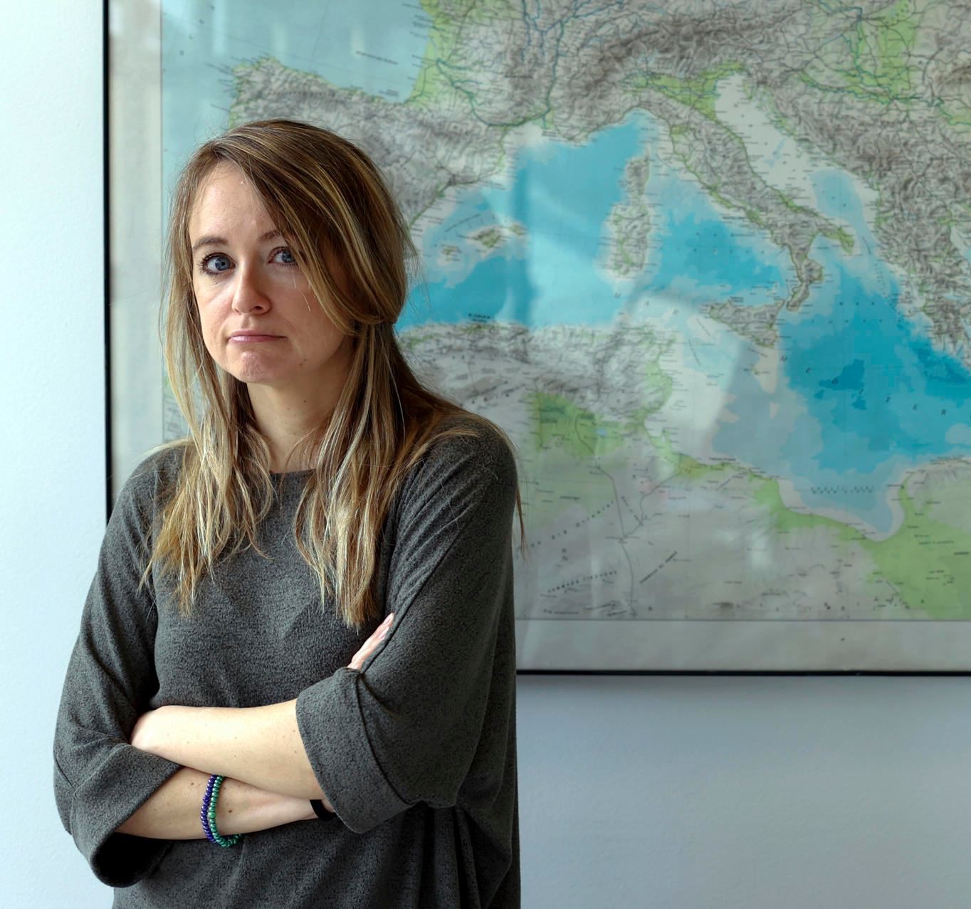 La periodista irlandesa demana als europeus que alcin la veu davant els milers de morts d'immigrants al mar