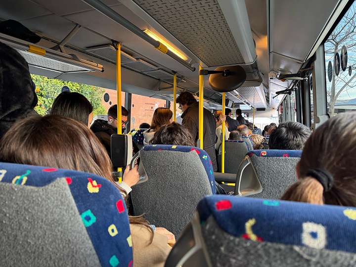 Bus